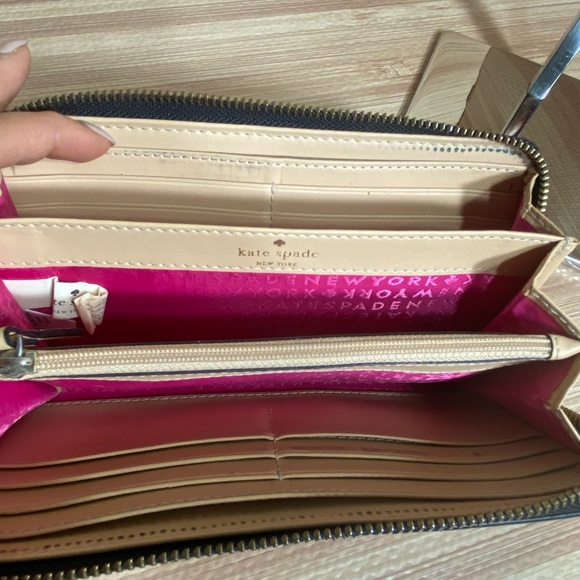 Kate Spade black Wallet - Picture 7 of 8